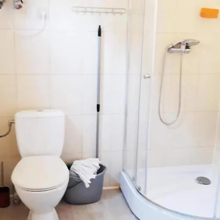 Storey Houses For 8 People, *